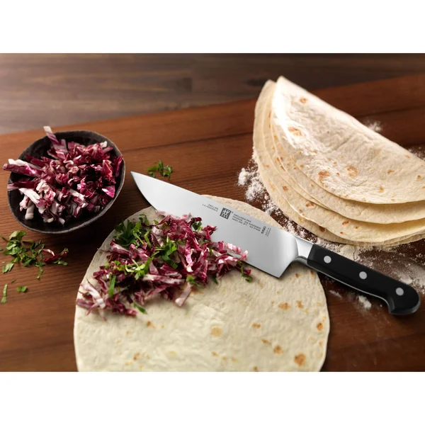 Zwilling Pro 7x22 Chef&s Knife