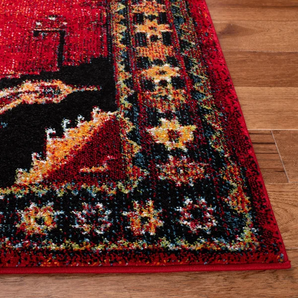 Safavieh Clearance Vintage Hamadan VTH251Q Red Rug, 6&7x22x6&7x22 - Square