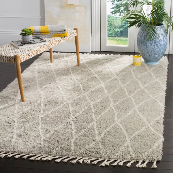 Safavieh Casablanca CSB145D 4&0x22 x 6&0x22 Grey - Ivory Area Rug