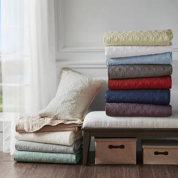 Madison Park Quebec 3 Piece Bedspread Set Navy Queen