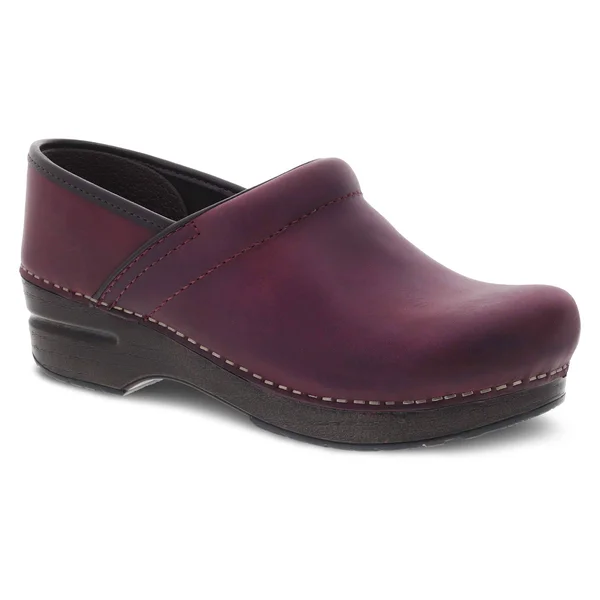 Dansko Women's Professional - Plum Oiled Pull Up