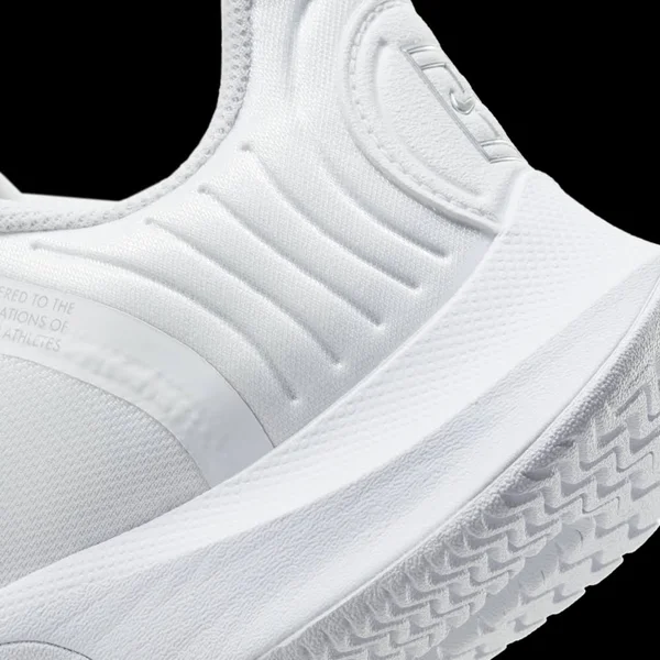 Nike Women's Court Air Zoom GP Turbo Tennis Shoes - White