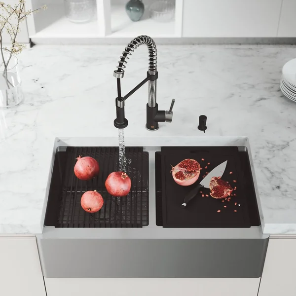 Vigo Oxford Stainless Steel 33 in Double Bowl Flat Farmhouse Apron-Front Workstation Kitchen Sink with Faucet and Accessories, S