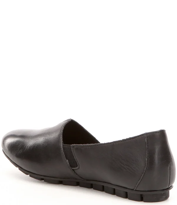 Born Sebra Leather Slip-Ons - 8M