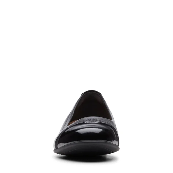 Women's Clarks Un Blush Cap Ballet Flat - Size: 10 Wide, Black