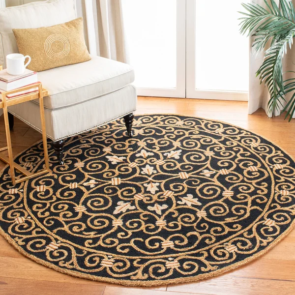 Safavieh Chelsea Ivory & Gold Area Rug, White