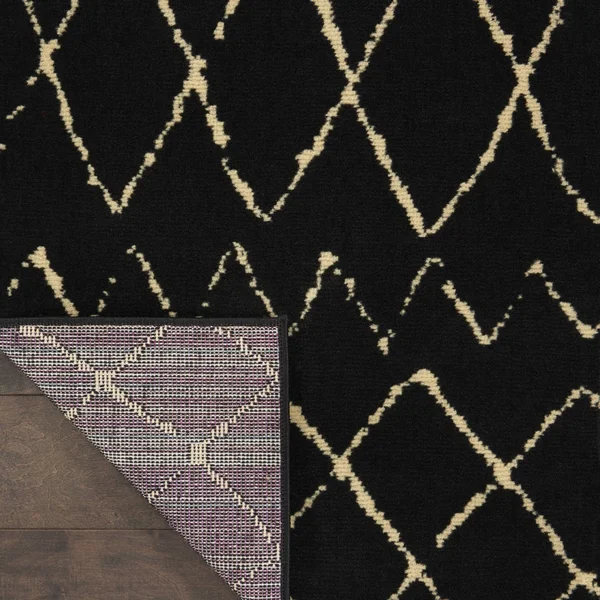 Nourison Grafix Moroccan Patterned Area Rug (7& x 10& - Black)