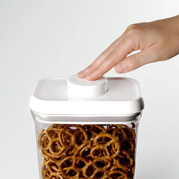 OXO Good Grips Pop Container Small Square (1.5 qt)