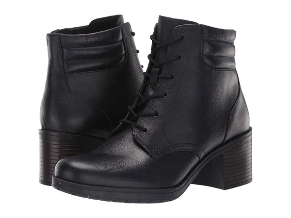 Clarks Women's Hollis Jasmine Boot Black Leather 9