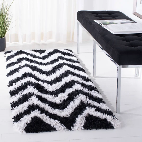 Safavieh 2&-6x22 x 4& Shag Chevron Shag Ivory, Grey Rug