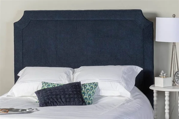 Leffler Home Manor Belgrave Upholstered Navy King Bed Blue
