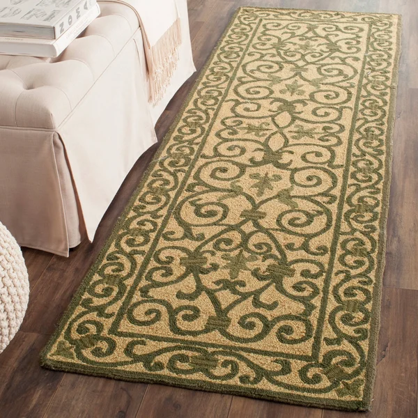 Safavieh Chelsea Ivory & Gold Area Rug, White