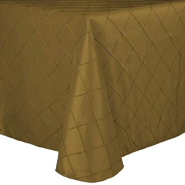 Bombay 60-Inch x 84-inch Oval Tablecloth in Green
