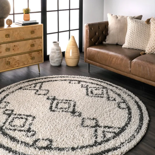 nuLOOM Mackie Moroccan Diamond Shag Off-White 6 ft. Round Rug - Beige