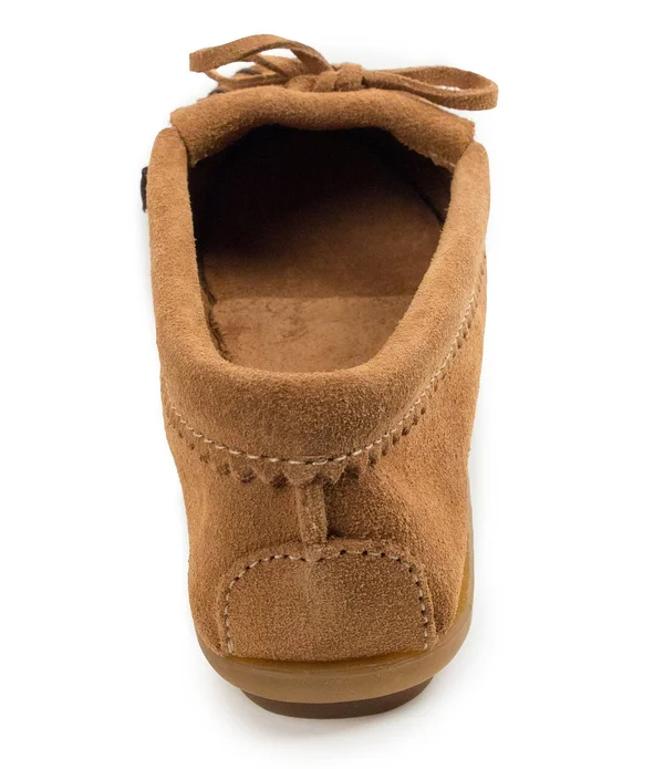 Minnetonka Me to We 7.5 Women's Taupe