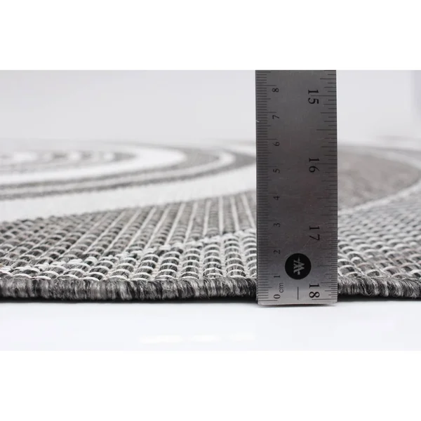 5.25' x 7.25' Gray and Ivory Ripple Abstract Rectangular Outdoor Area Throw Rug