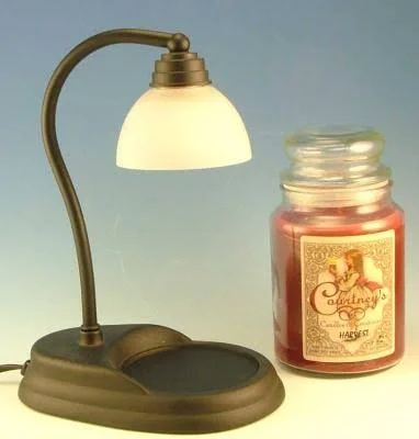 Aurora Black Candle Warmer Gift Set - Warmer and Courtneys 26 oz Candle - Strawberry Vanilla