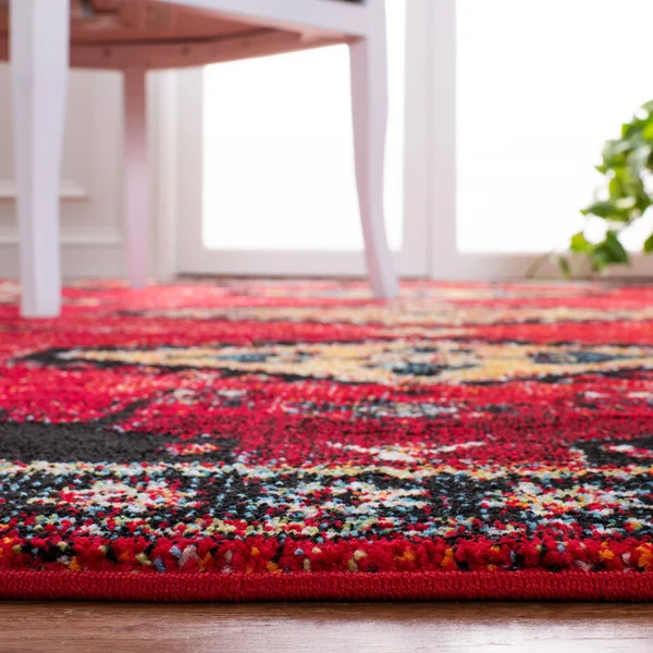 Safavieh Clearance Vintage Hamadan VTH251Q Red Rug, 6&7x22x6&7x22 - Square