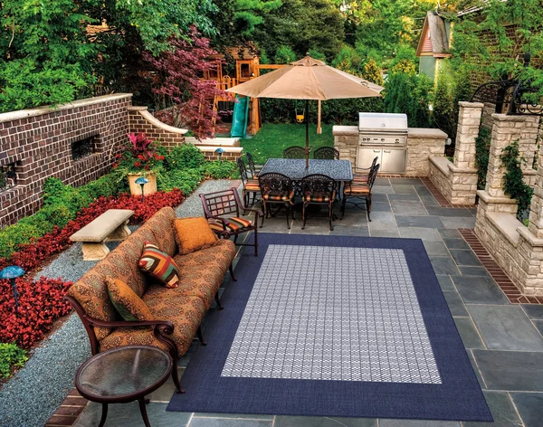 Couristan Recife Checkered Field Indoor/Outdoor Square Rug - 8&6