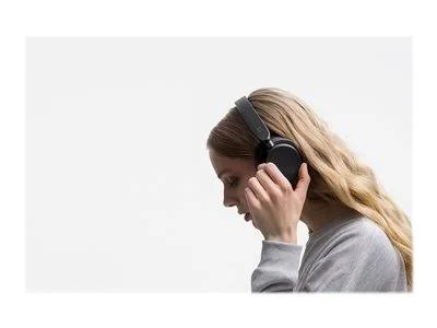 Microsoft Surface Headphones 2 Bluetooth Noise-Canceling with Mic - Matte Black
