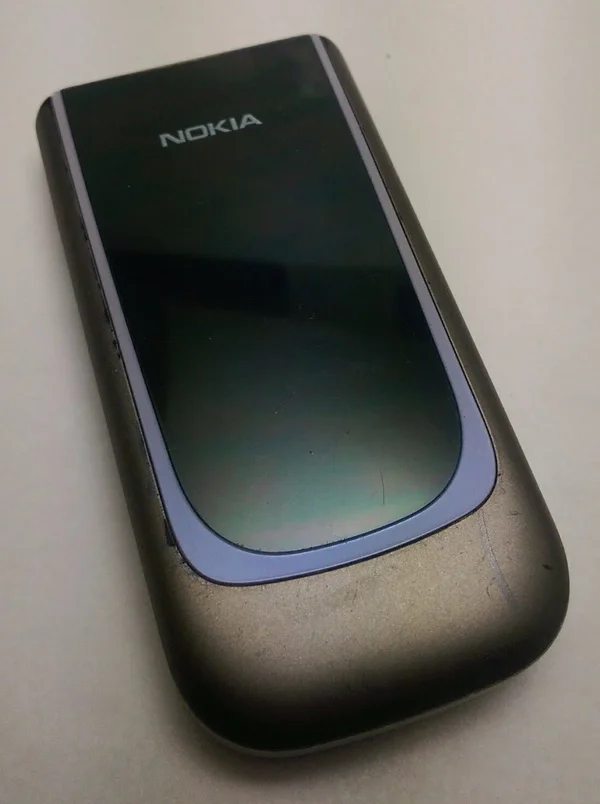 Nokia 7020 Grafite Sbloccato GSM quadband Bluetooth Flip Worldphone