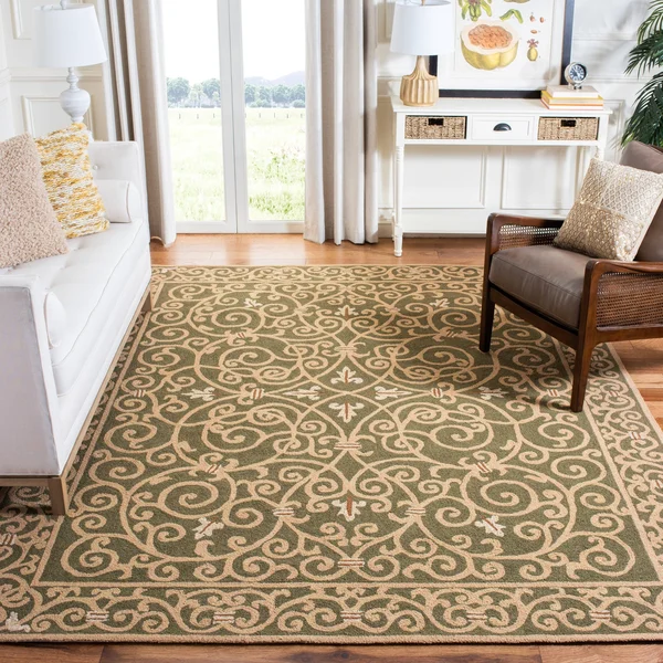 Safavieh Chelsea Ivory & Gold Area Rug, White