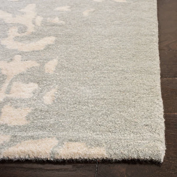 Safavieh Bella Light Grey & Ivory 4& x 6& Rug