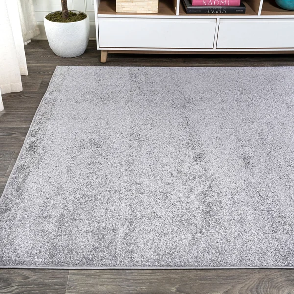 Jonathan Y Haze Solid Low-Pile Emerald 5 ft. x 8 ft. Area Rug, Green