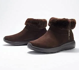 Skechers On-The-Go Faux Fur Ankle Boots - Enchanted, Size 6 Wide, Chocolate